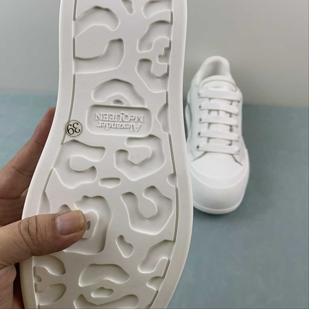 Alexander McQueen Deck Skate Plimsoll White Black Sneakers size 9 - Picture 14 of 15